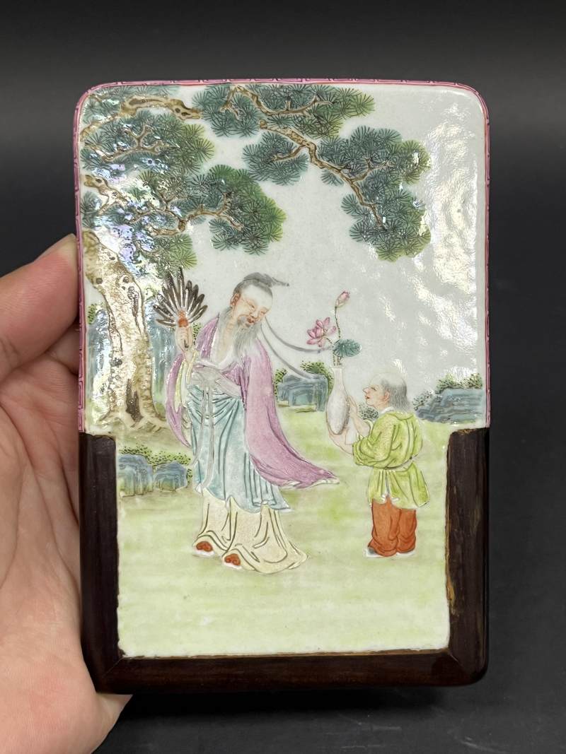 清乾隆 粉彩山水人物高士图砚屏 - 图3