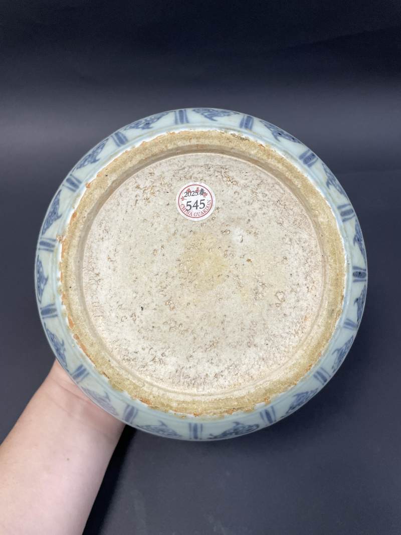 明成化-弘治 青花缠枝莲托梵文开光神仙人物纹罐 - 图11