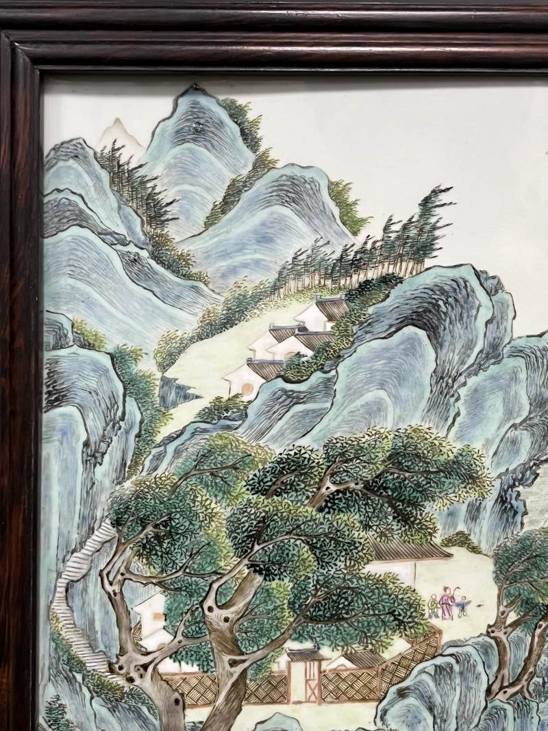 清乾隆 粉彩披麻皴山水人物纹瓷板插屏 - 图3