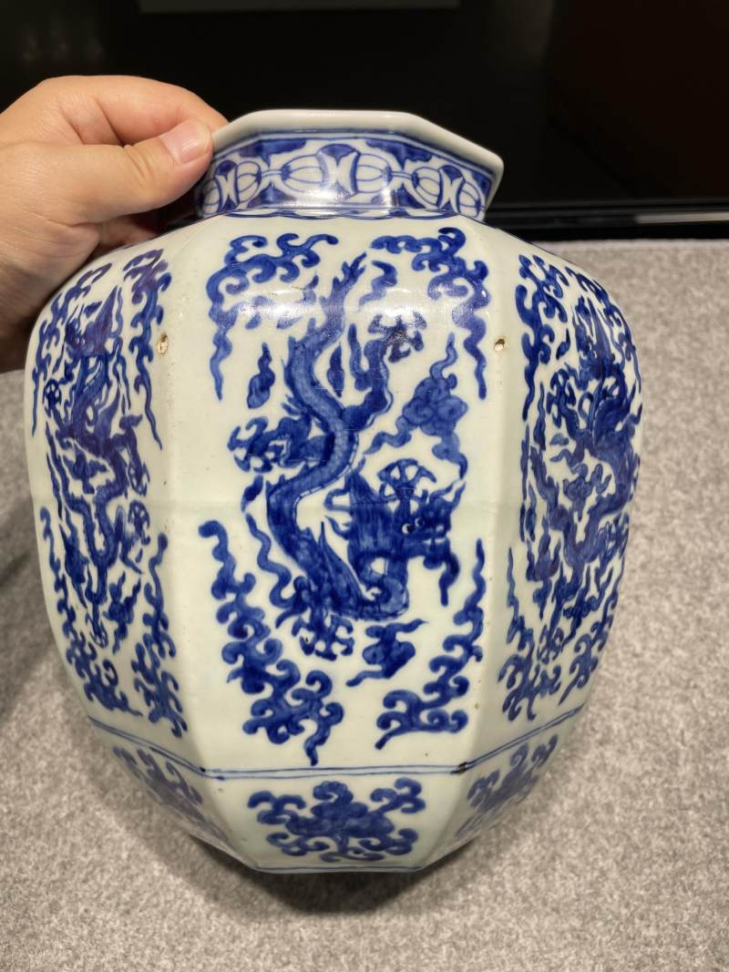 明嘉靖 青花云龙纹八方罐 - 图7