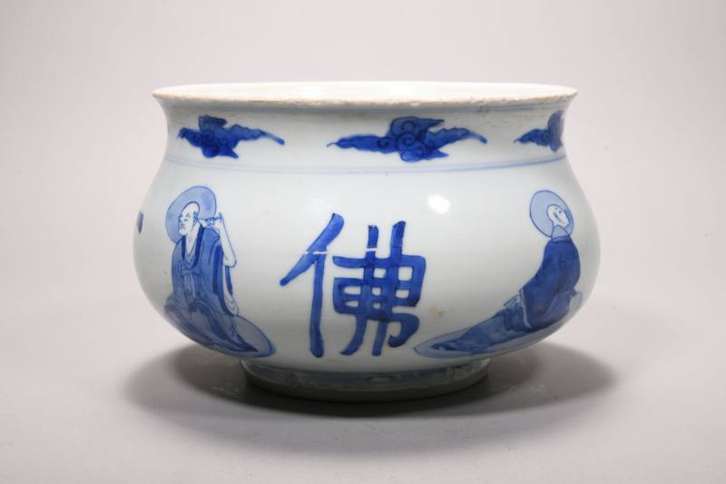 清康熙 青花罗汉图炉 - 图3