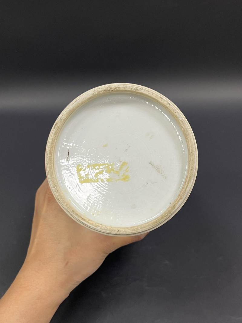 清康熙 五彩仕女图筒瓶 - 图7
