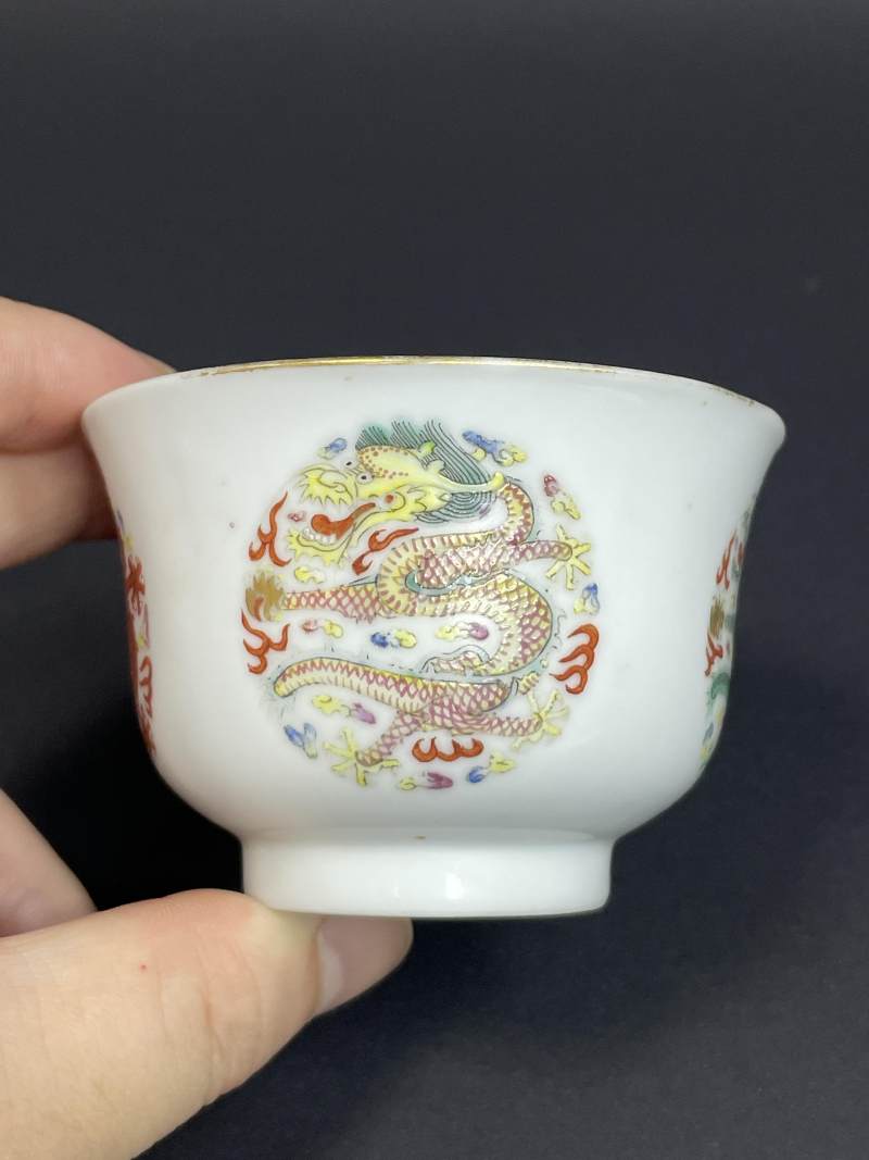 清晚期 粉彩团龙纹杯 - 图3