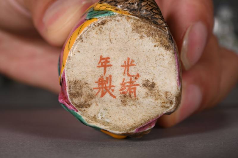 清、民国 烟壶八十七件 - 图9