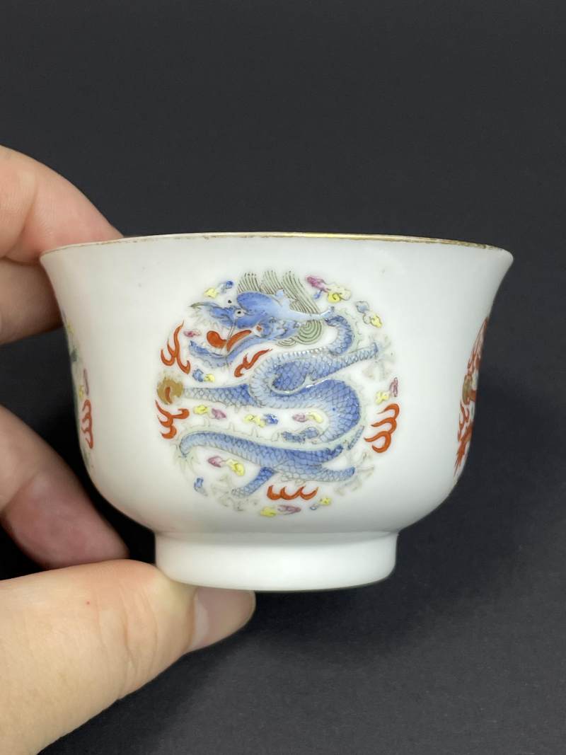 清晚期 粉彩团龙纹杯 - 图5