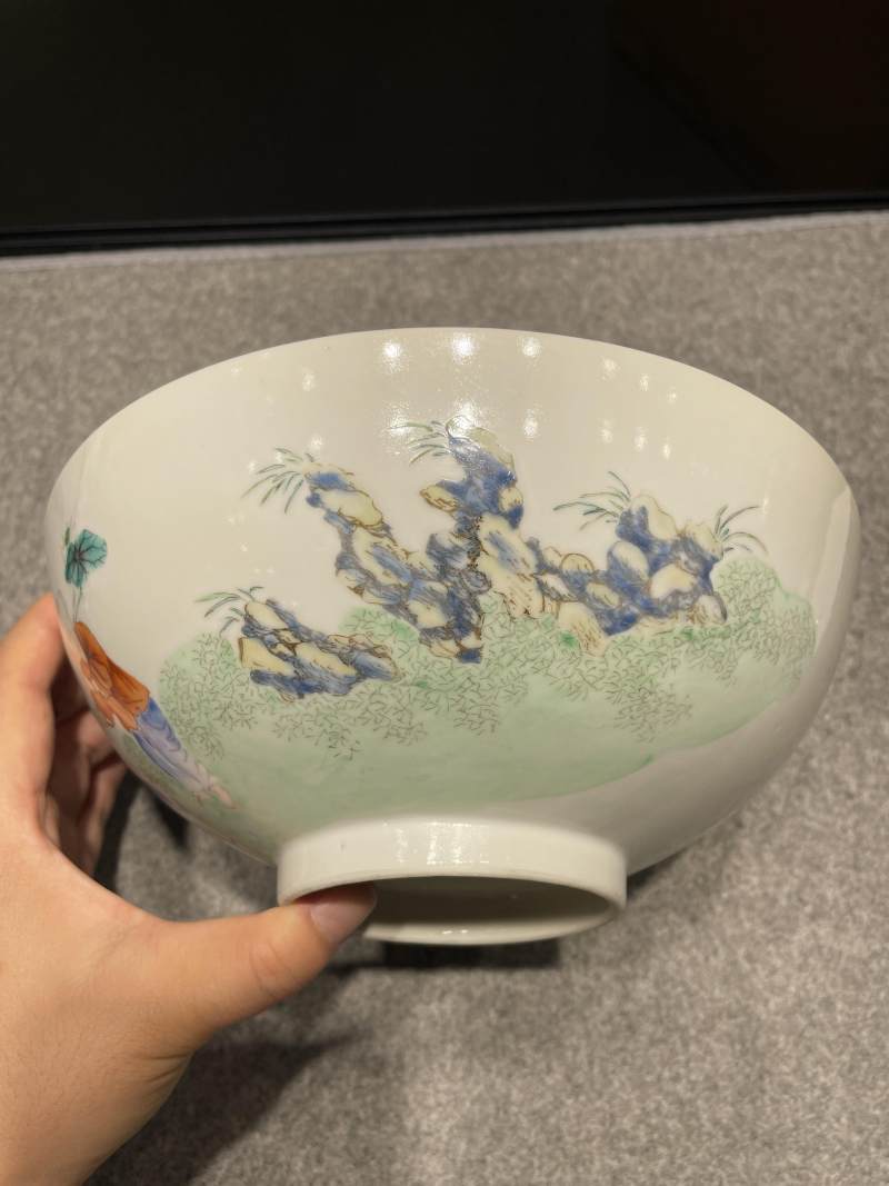 清乾隆 粉彩莲蒂垂芳婴戏图大碗 - 图5