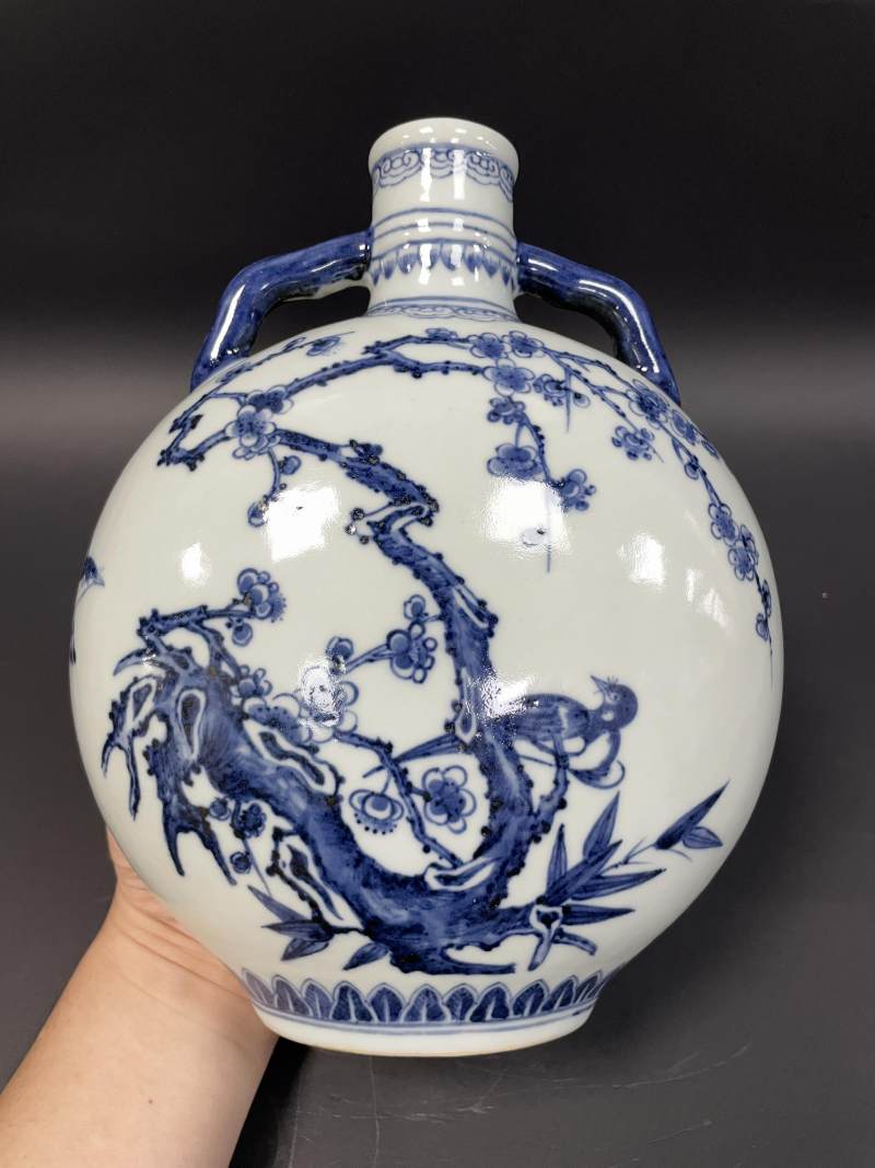 清雍正 青花喜上眉梢图抱月瓶 - 图2