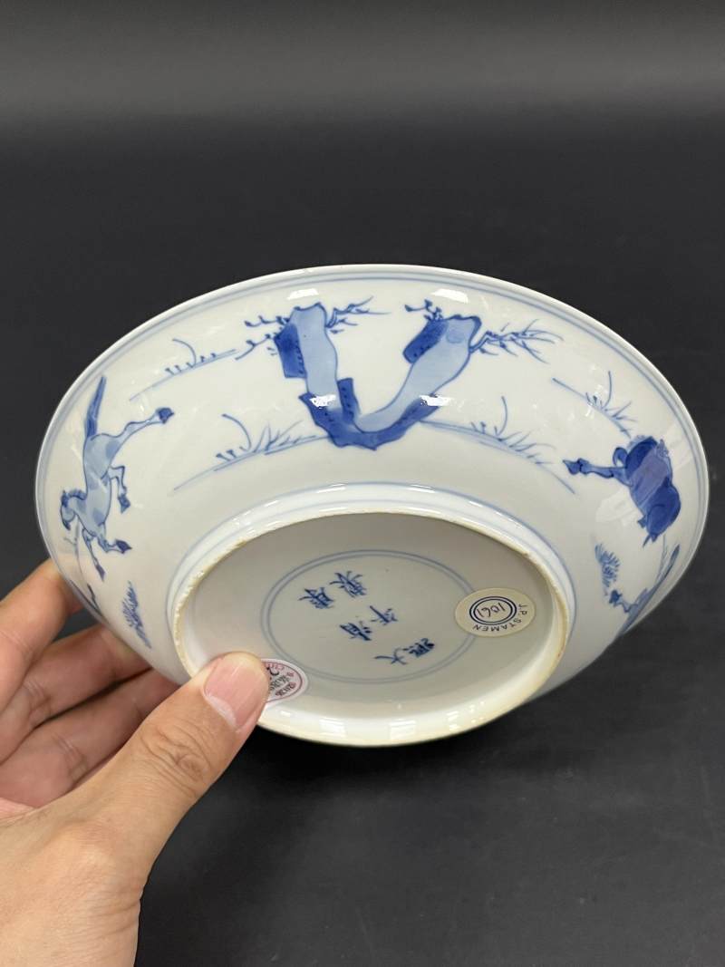 清康熙 青花八骏图盘 - 图7