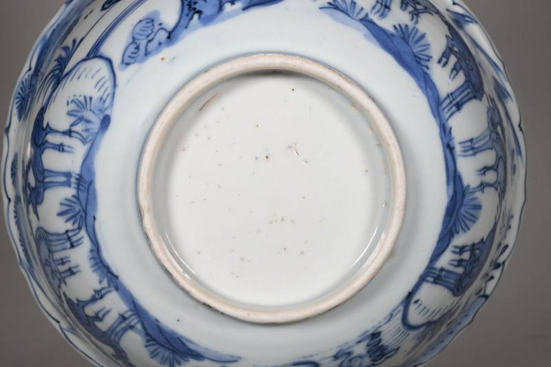 明万历 青花喜禄封侯图花口大碗 - 图4