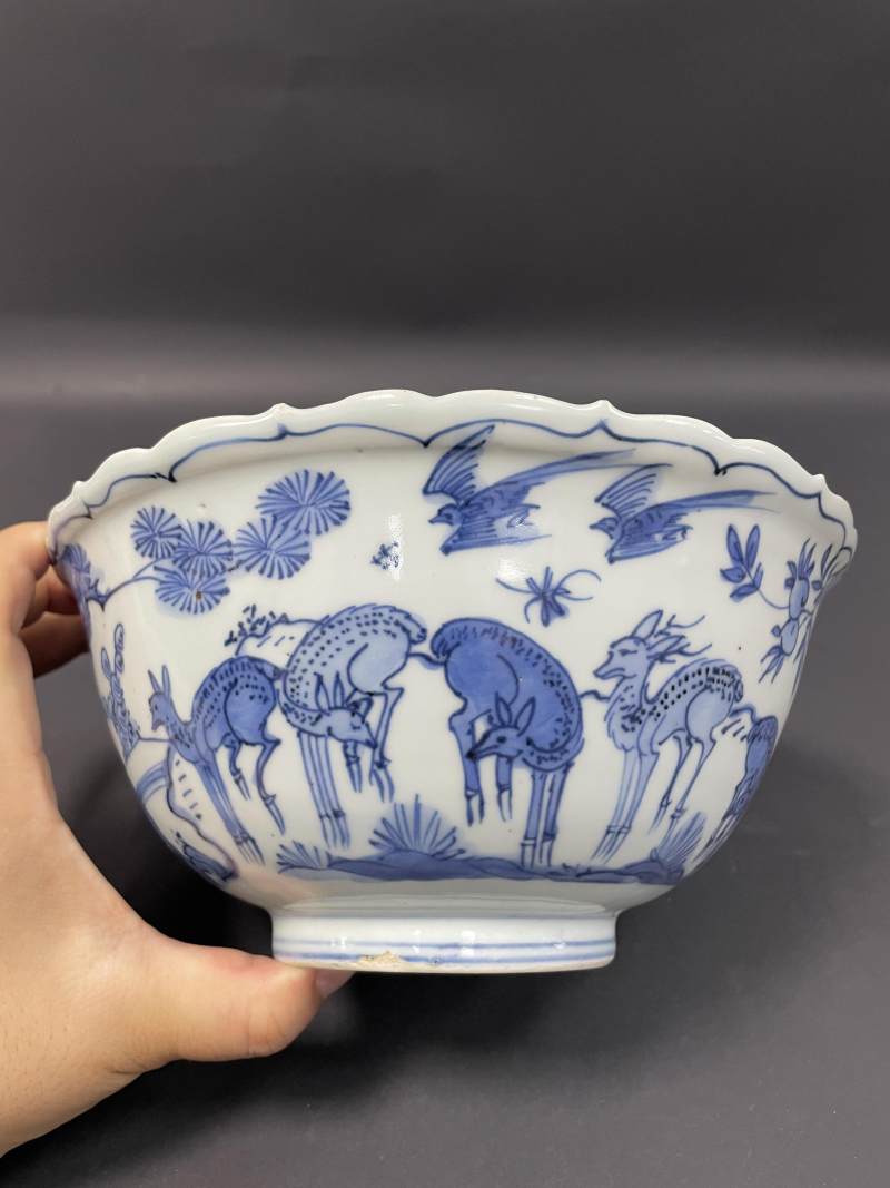 明万历 青花喜禄封侯图花口大碗 - 图6