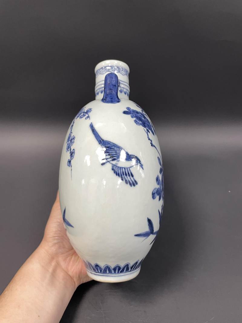 清雍正 青花喜上眉梢图抱月瓶 - 图3