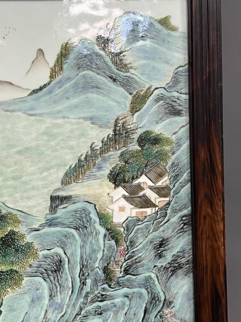 清乾隆 粉彩披麻皴山水人物纹瓷板插屏 - 图5