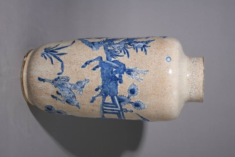 清康熙 仿哥釉青花喜禄封侯图棒槌瓶 - 图2