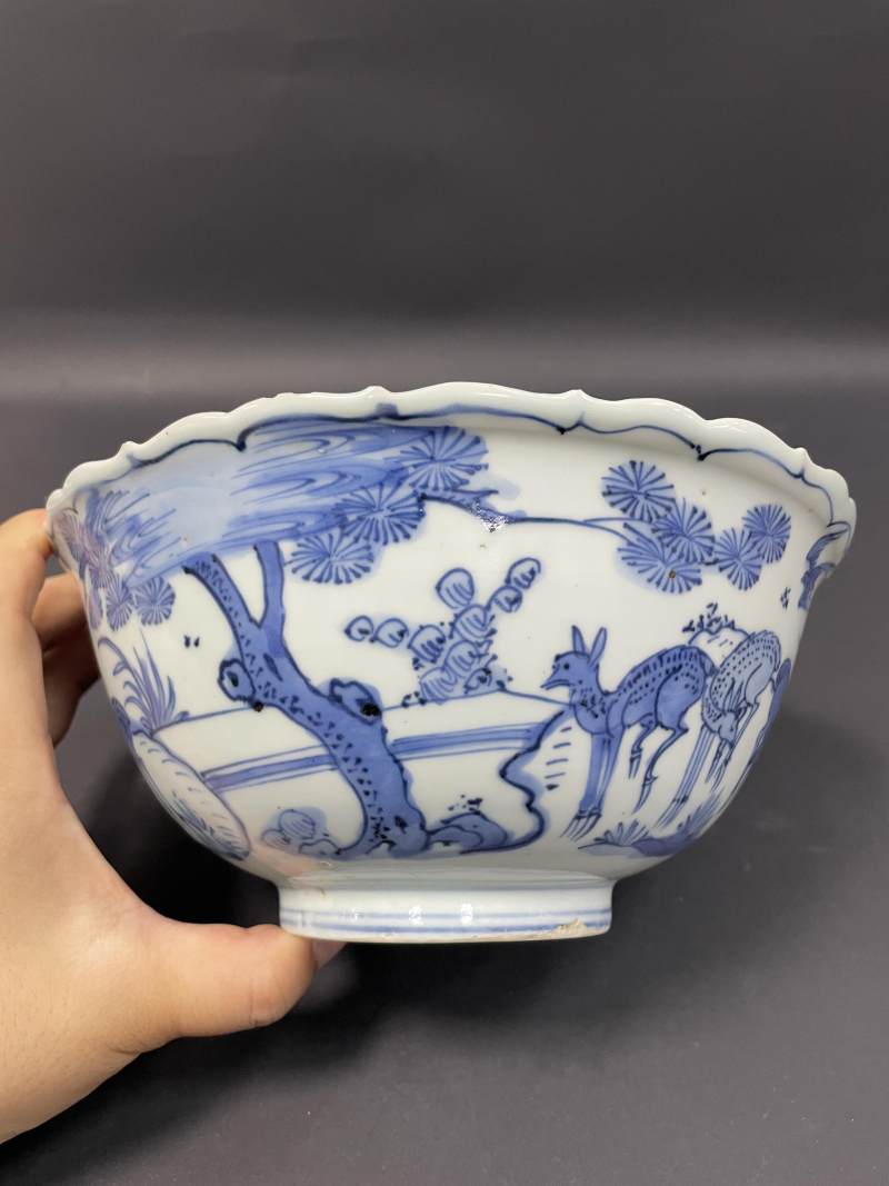 明万历 青花喜禄封侯图花口大碗 - 图13