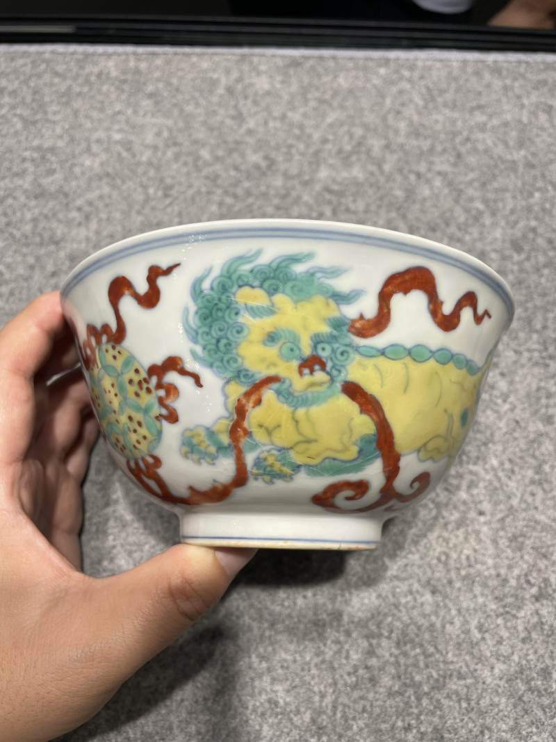 明成化 斗彩狮球纹碗 - 图7