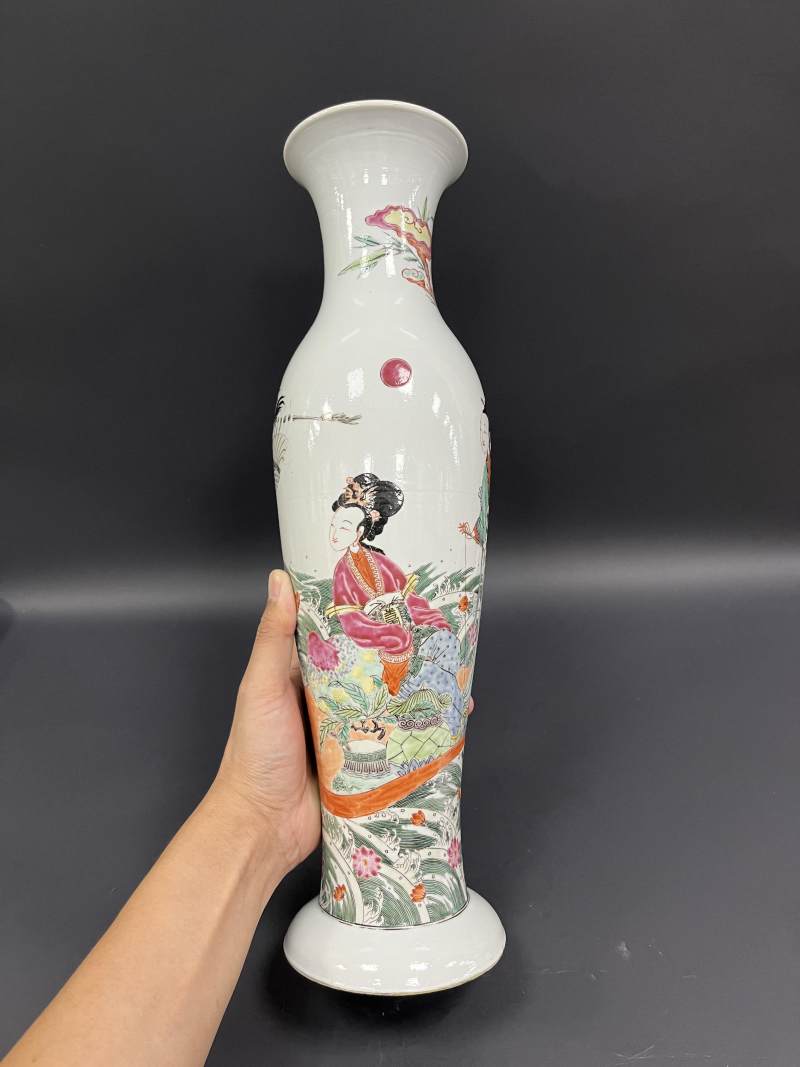 清康熙 五彩加粉彩麻姑献寿图瓶 - 图3