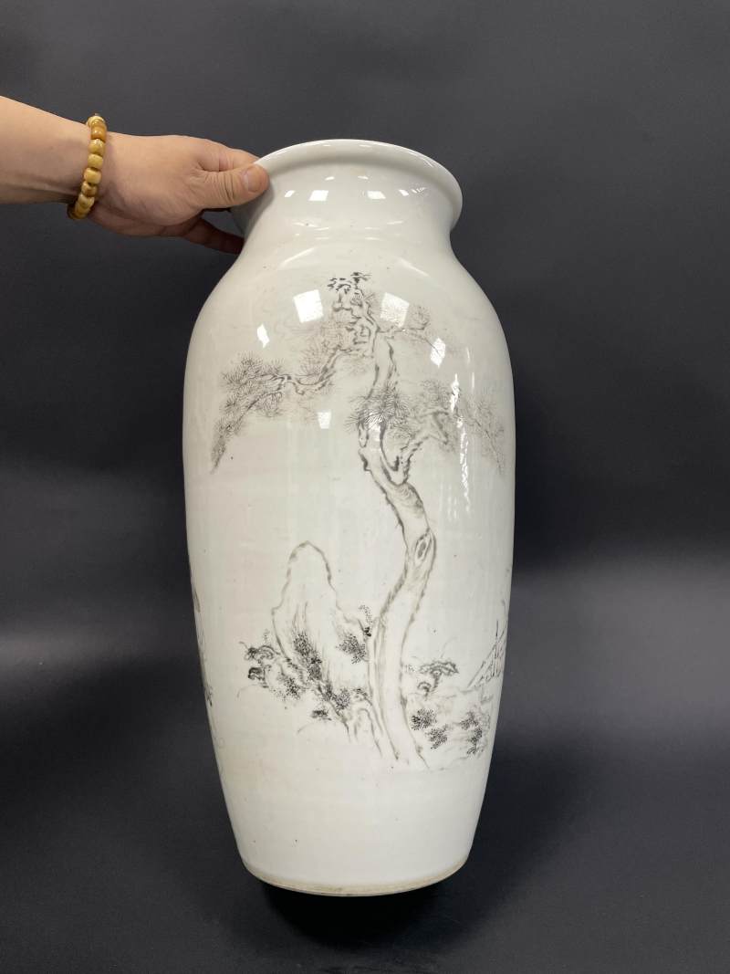 清雍正 墨彩麻姑献寿图大瓶 - 图5