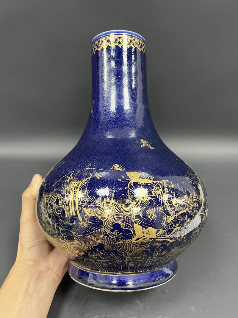 清光绪 蓝釉描金八仙纹荸荠瓶 - 图2