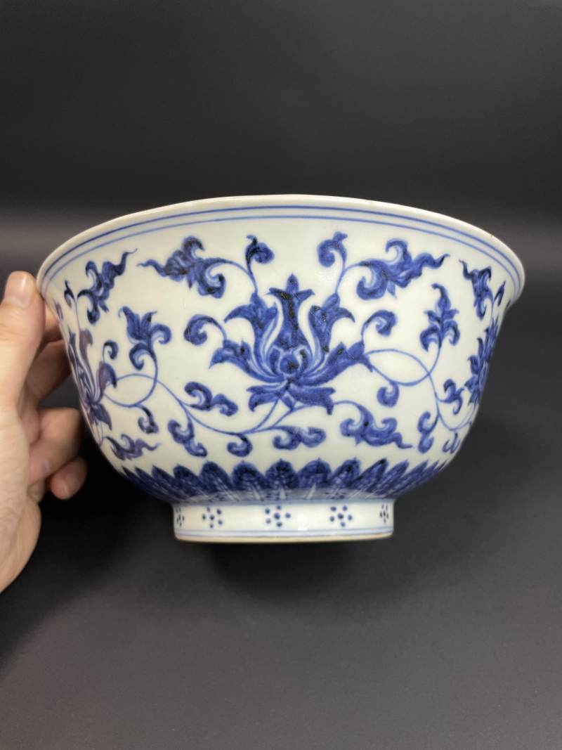 明宣德 青花缠枝花卉纹大碗 - 图5