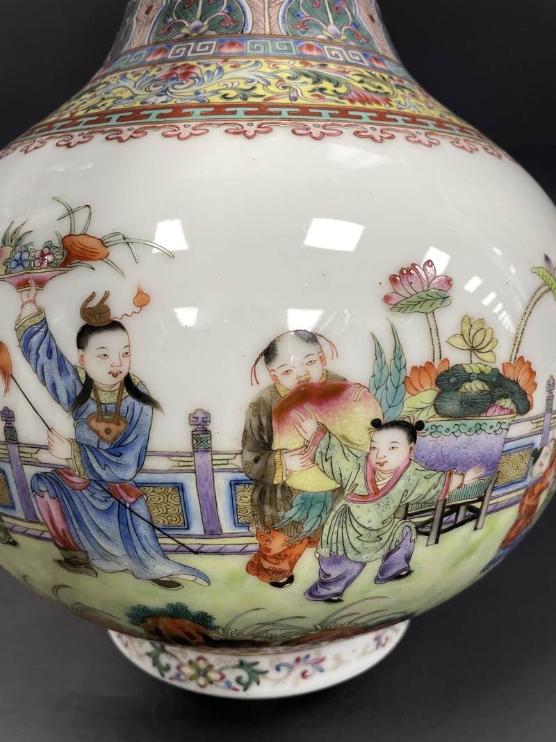 民国 粉彩婴戏图赏瓶 - 图12