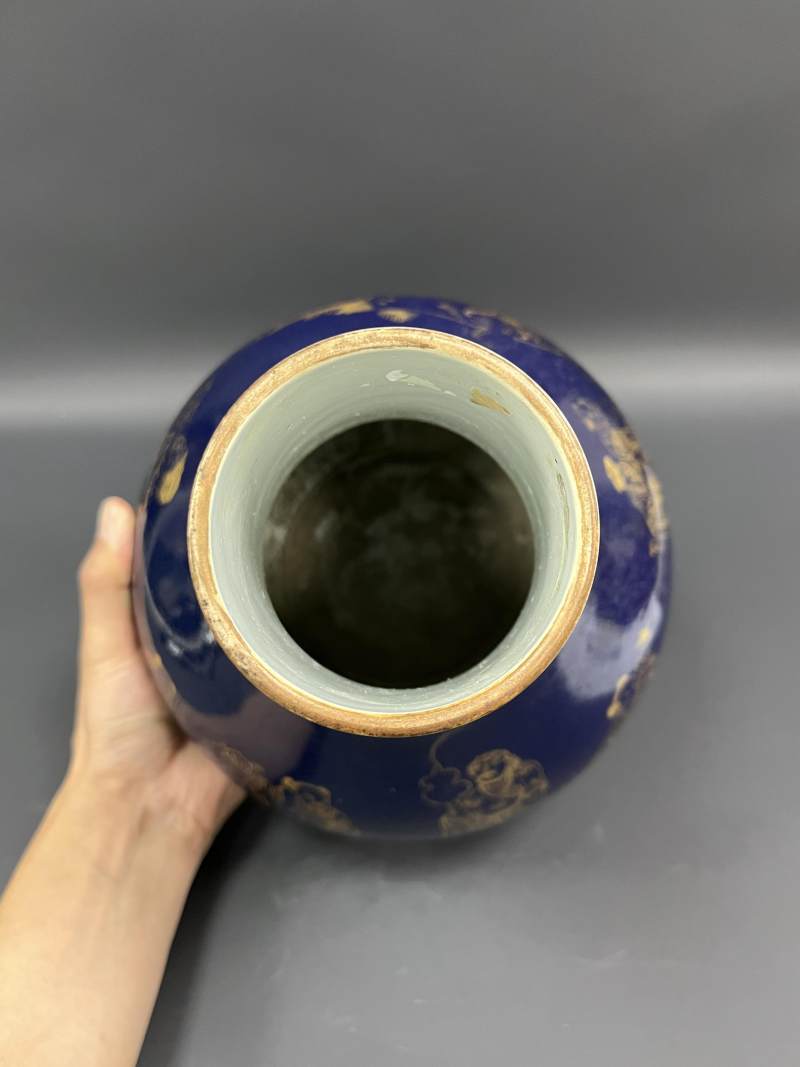 清光绪 蓝釉描金八仙纹荸荠瓶 - 图5