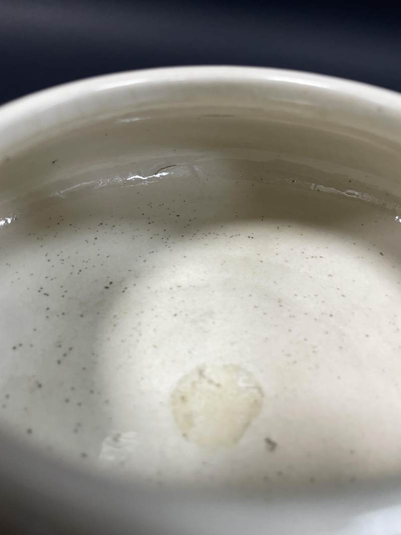 清康熙 浆胎仿定釉暗刻云雷纹花囊 - 图6