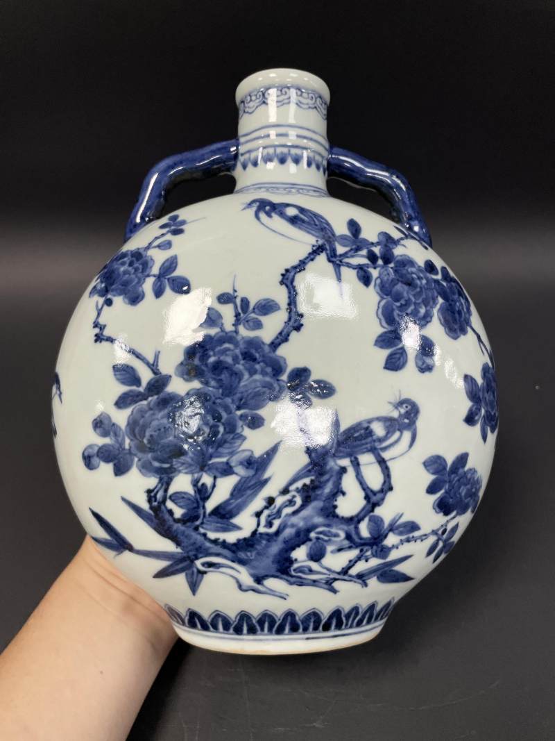 清雍正 青花喜上眉梢图抱月瓶 - 图4