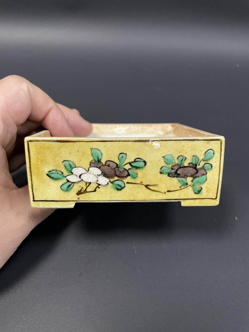 清早期 素三彩梅花纹盒 - 图6
