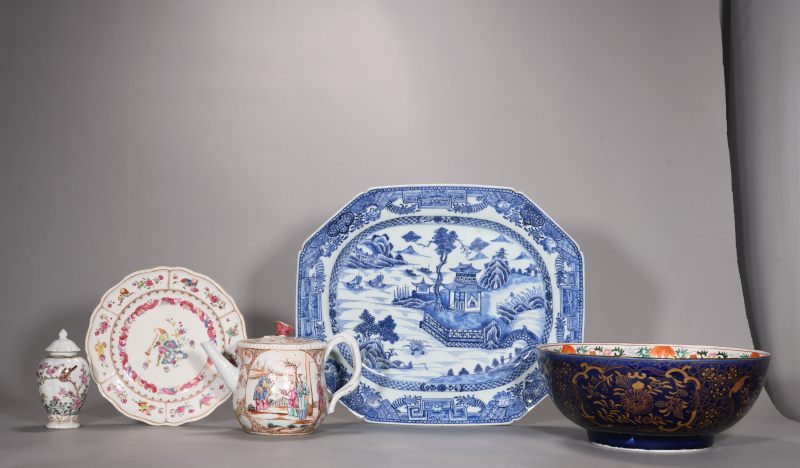 清乾隆 青花、粉彩、广彩瓷器五件 - 图2