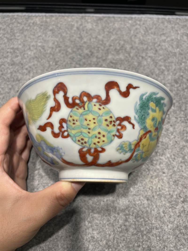 明成化 斗彩狮球纹碗 - 图8
