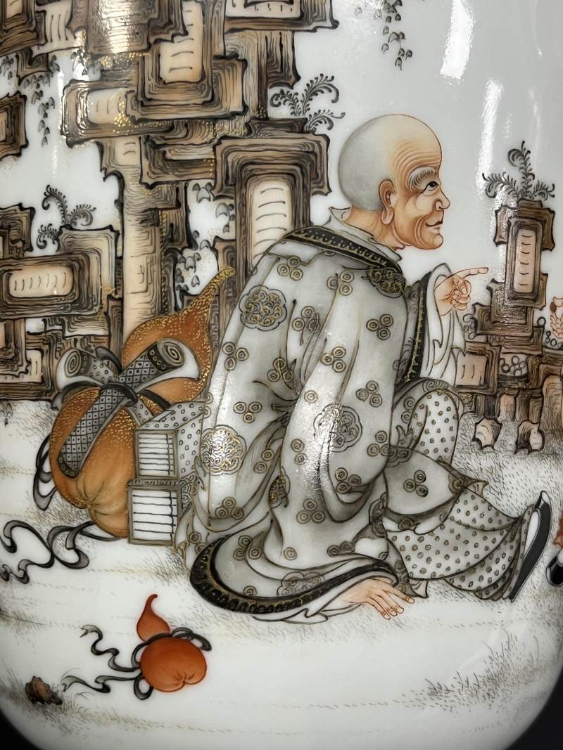 民国 周湘甫风格矾红墨彩罗汉图灯笼瓶一对 - 图28