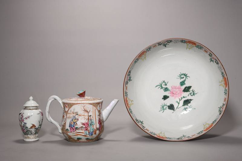 清乾隆 青花、粉彩、广彩瓷器五件 - 图4