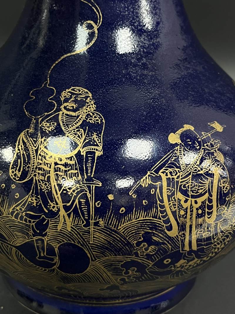 清光绪 蓝釉描金八仙纹荸荠瓶 - 图11