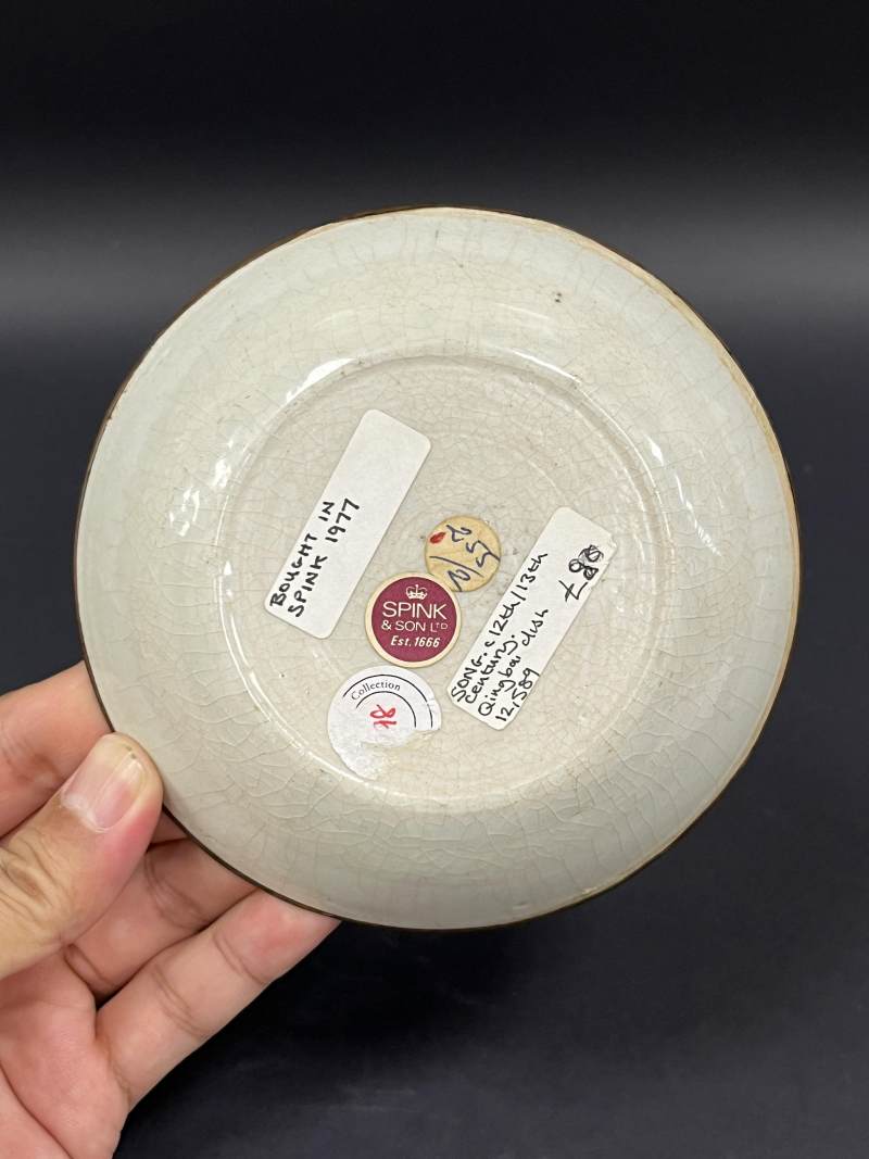 元 影青釉模印菊瓣凤纹盘 - 图5