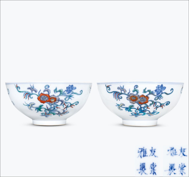 清中期 斗彩并蒂莲纹碗一对
