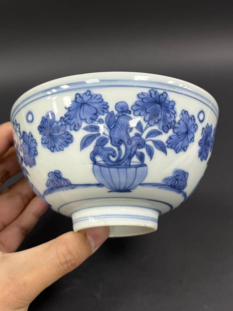 明晚期 青花盆花图碗 - 图5