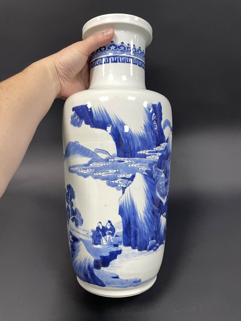 清康熙 青花山水人物纹棒槌瓶 - 图5