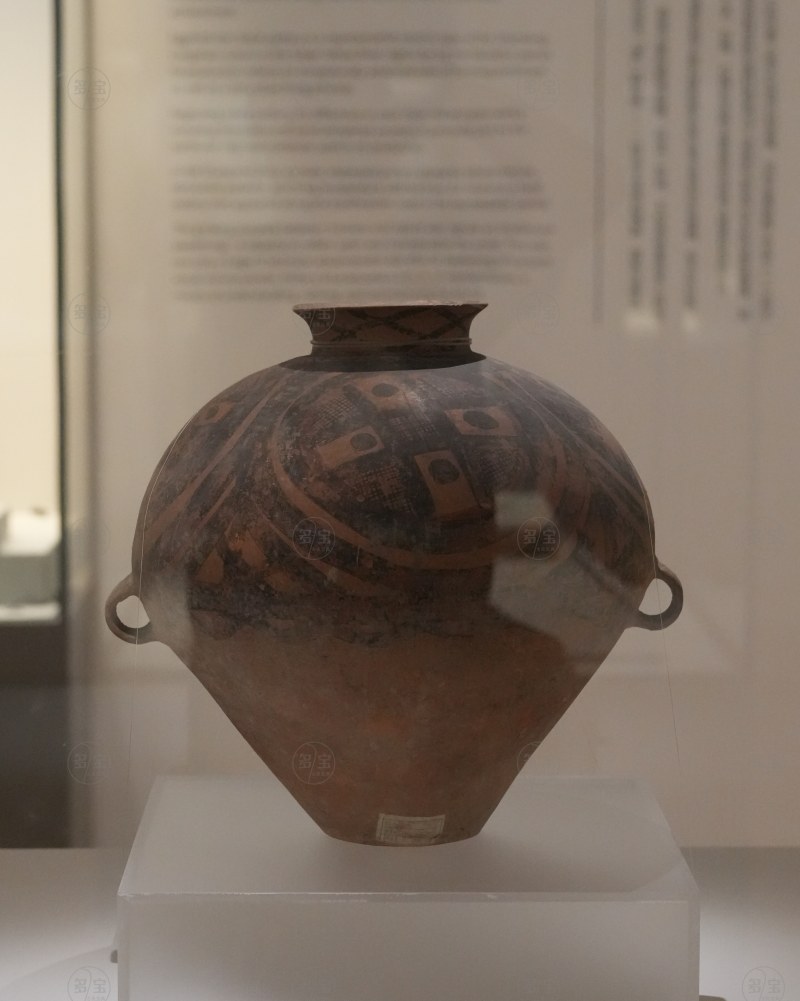 新石器时代 马厂型大圈网纹双耳彩陶壶