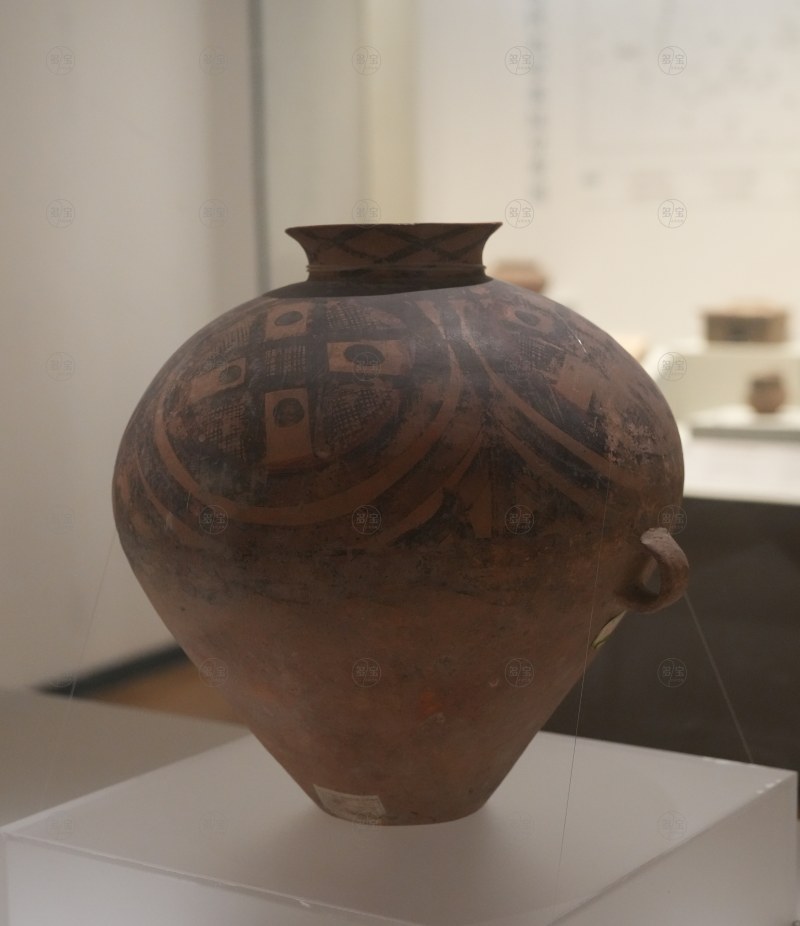 新石器时代 马厂型大圈网纹双耳彩陶壶 - 图2