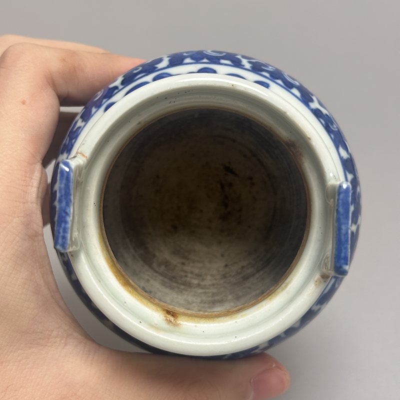 清中期 青花缠枝莲纹三足炉 - 图3