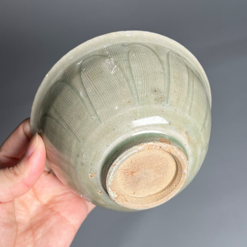 明代 青釉刻花碗 - 图4