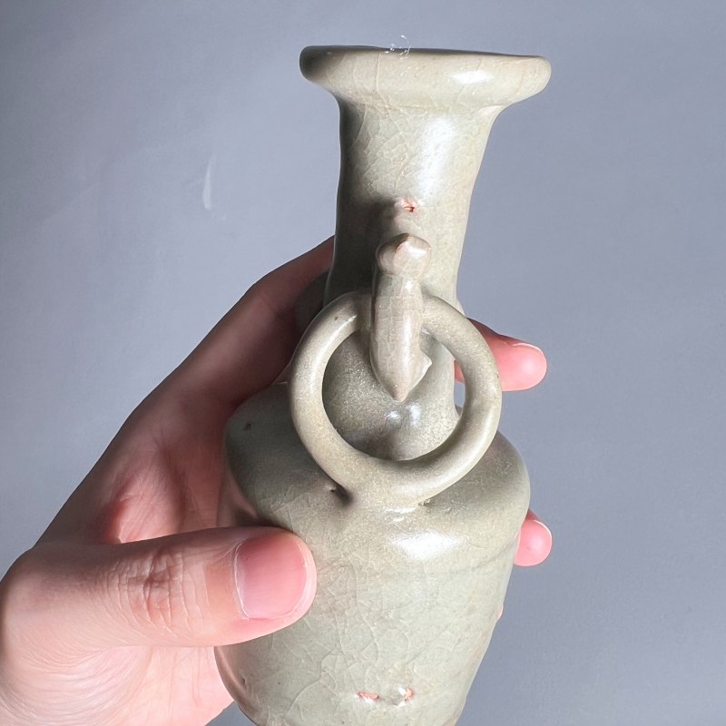 明代 龙泉窑青釉挂环瓶 - 图12