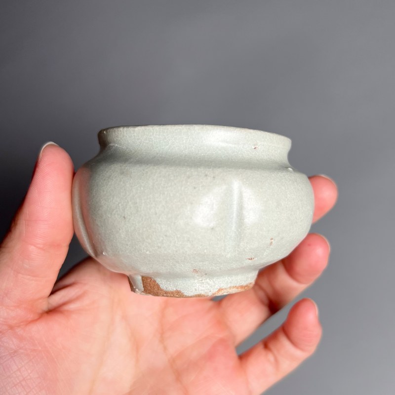 明代 白釉瓜棱水盂 - 图4