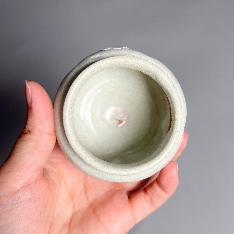 明代 白釉瓜棱水盂 - 图5