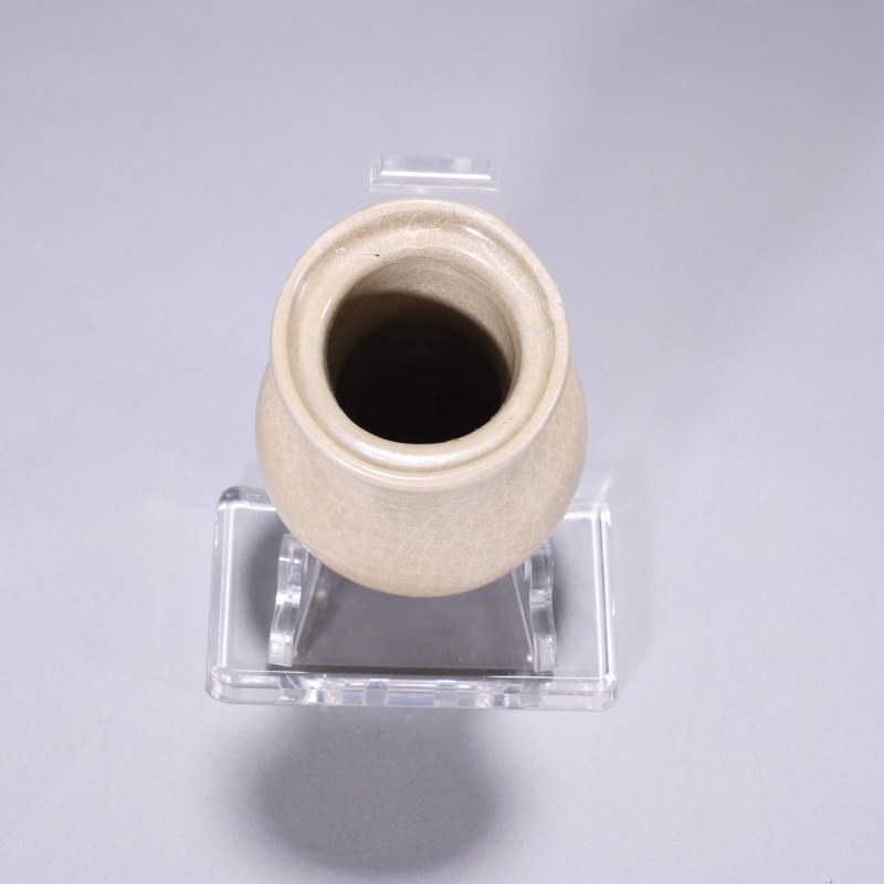明代 米黄釉箸瓶 - 图2