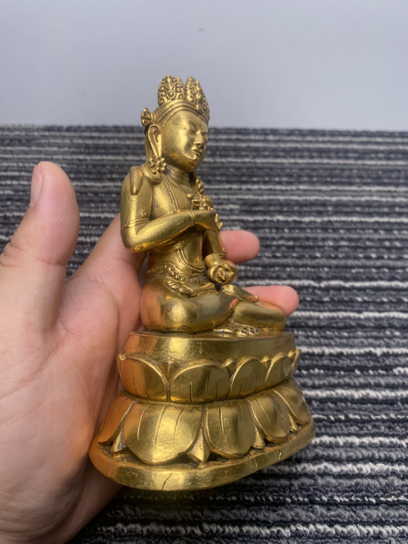 十七世纪 雪堆白风格铜鎏金金刚萨埵坐像 - 图8
