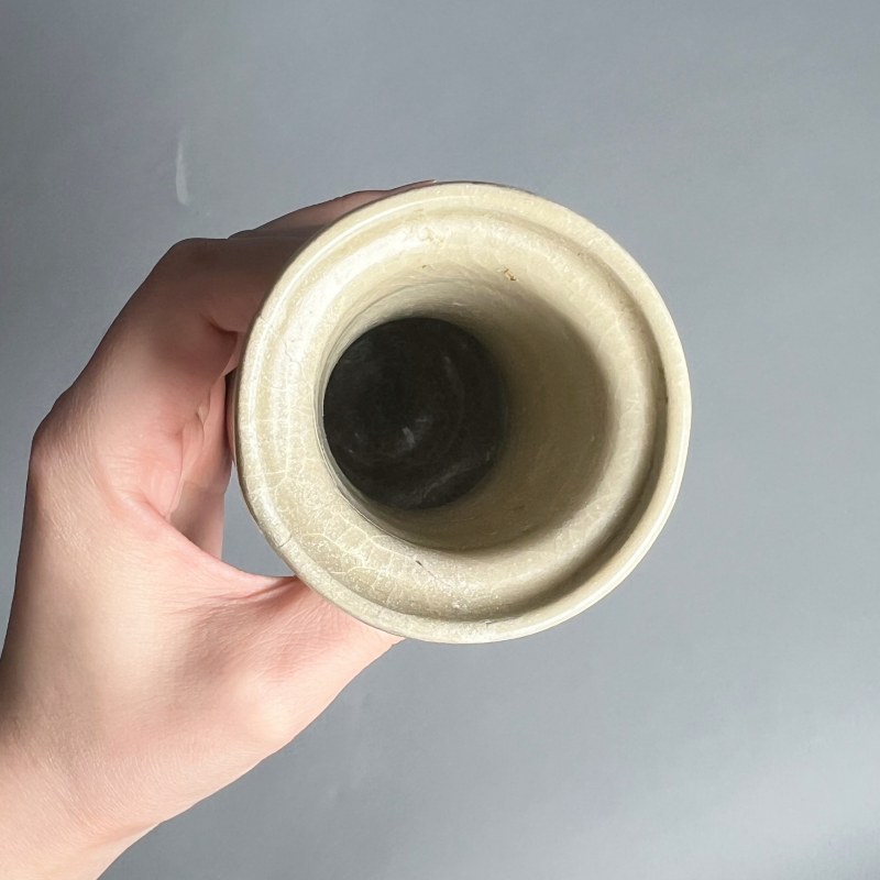 明代 米黄釉箸瓶 - 图5