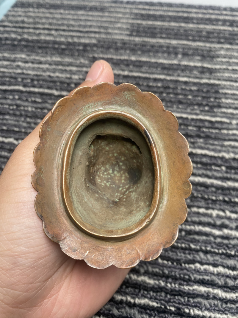 清乾隆 铜宫廷甪端一对 - 图28
