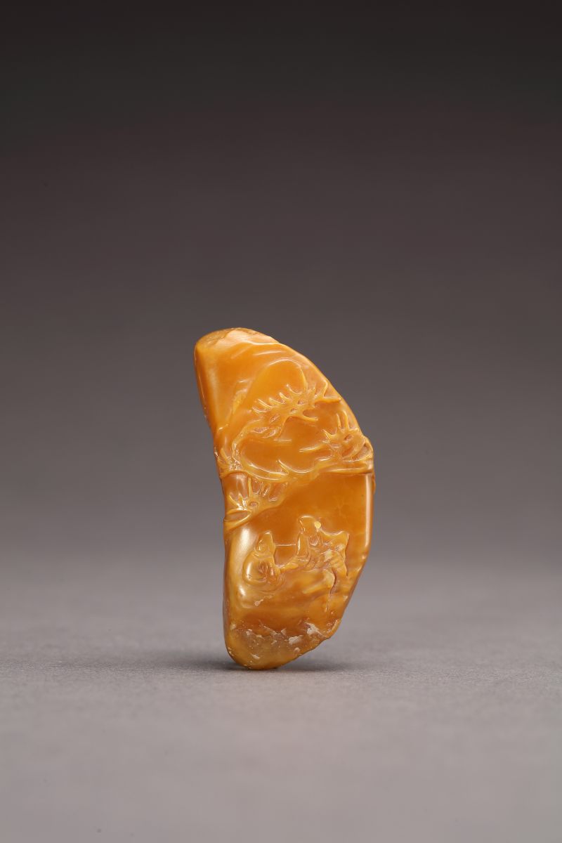 当代 寿山田黄石薄意雅聚图摆件