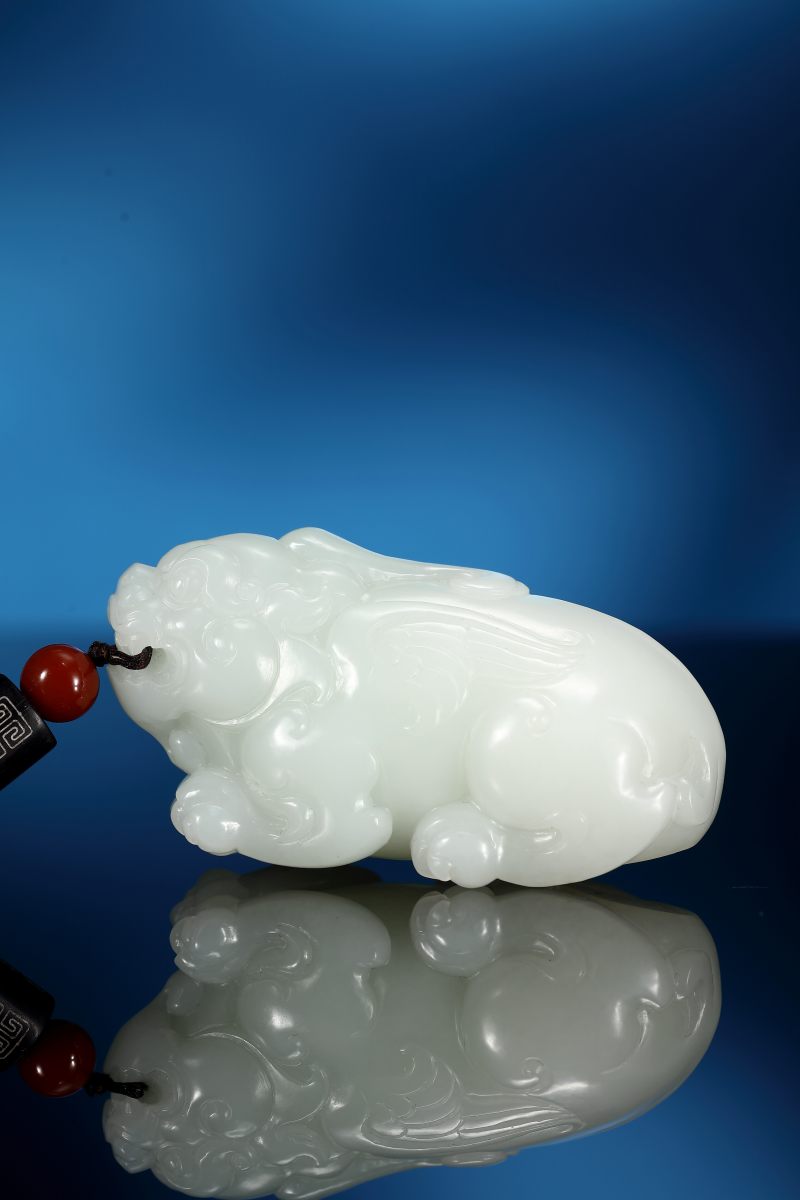 当代 和田玉貔貅把件